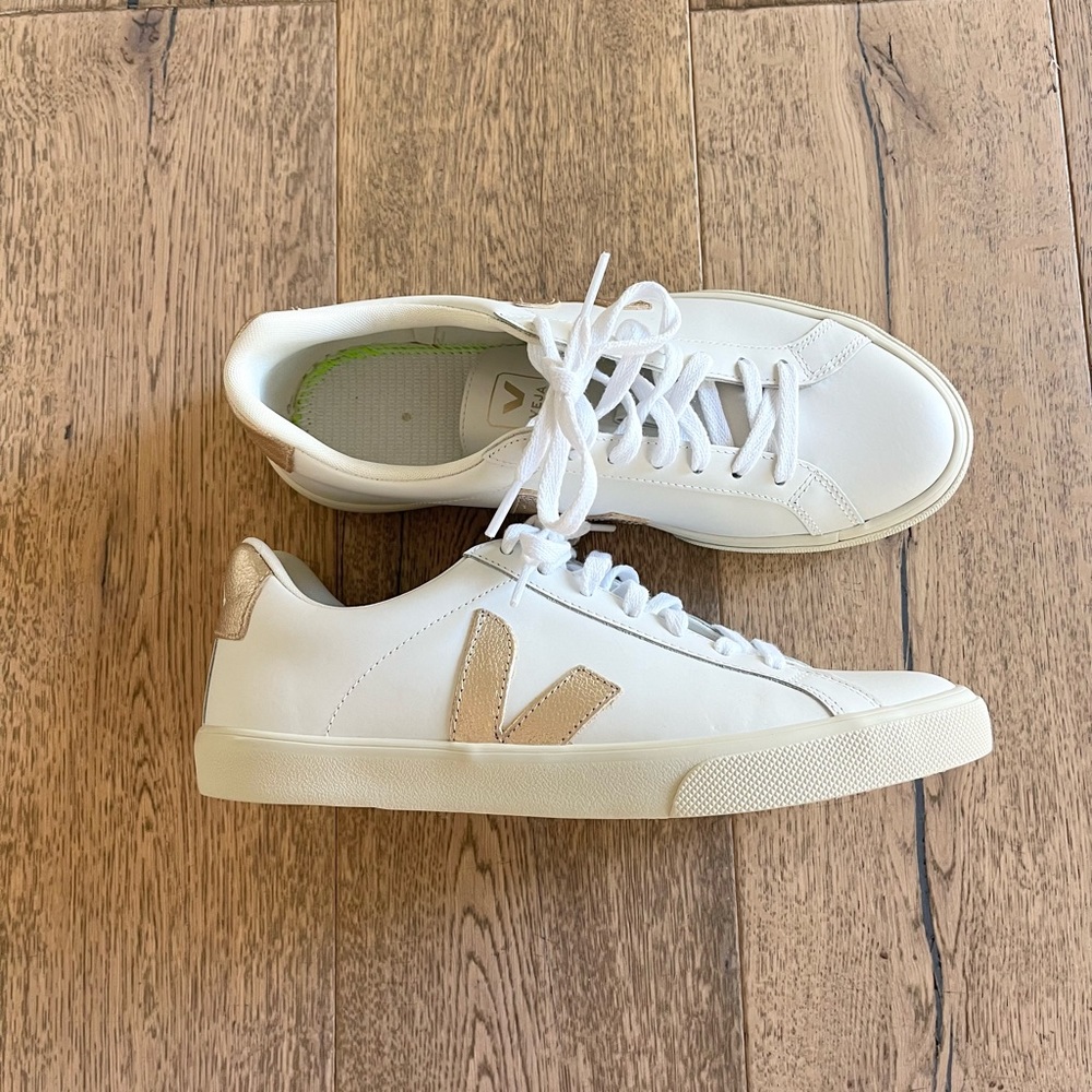 Veja gold brand new sneakers size 10- one missing insert